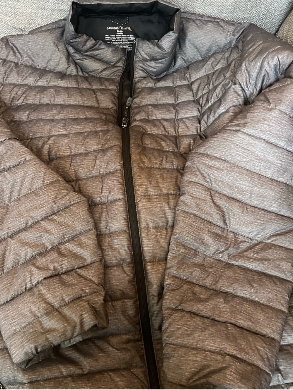 SWISS TECH Classic Men's XL Puffer Jacket Full Zip, Packable Pocket Gray